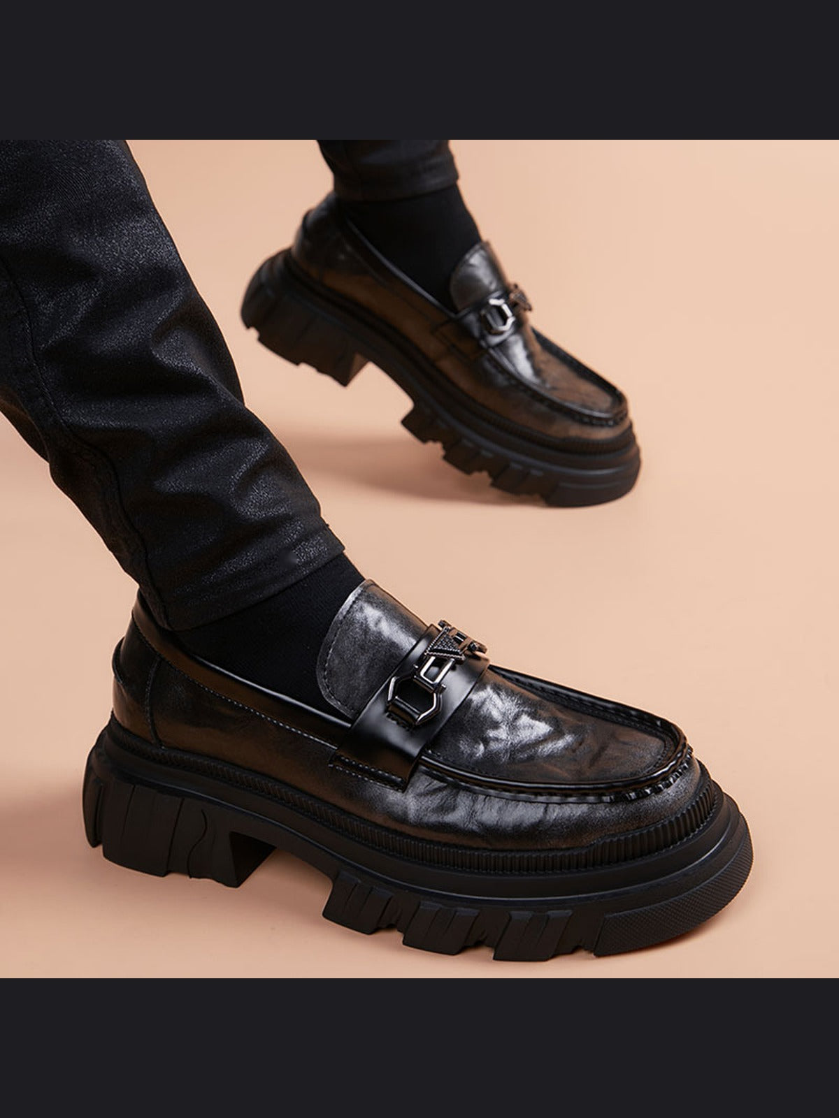 Gray handcrafted genuine leather shoes - color image
