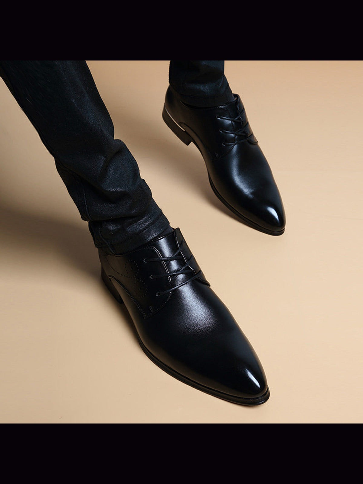 Color handcrafted genuine leather shoes - color image